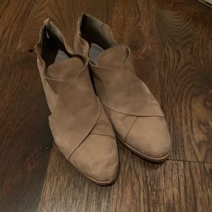 Eileen Fisher clusters size 7
